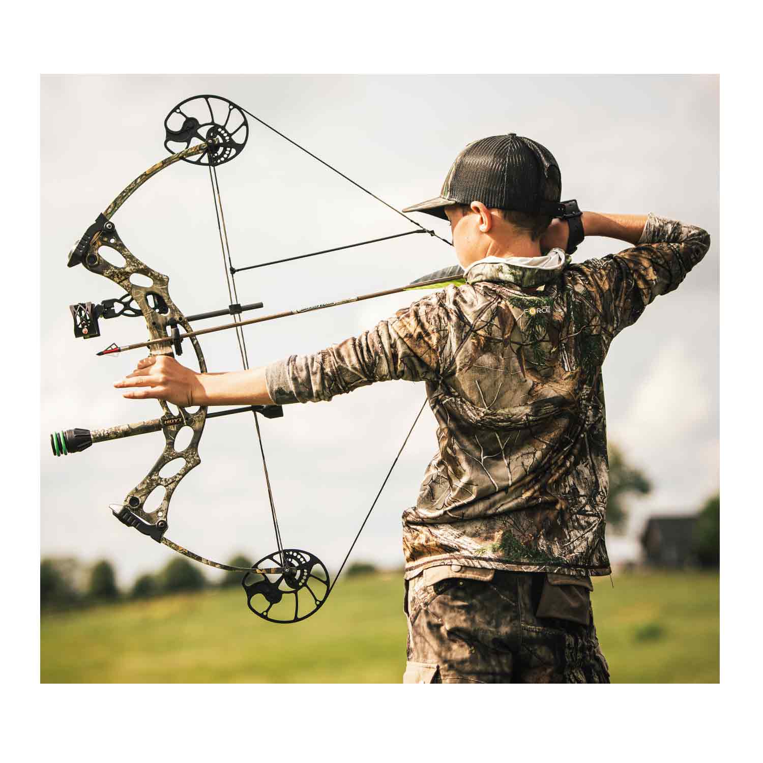 Hoyt Kobalt Youth Bow Package (Camo Colors) - Image 4